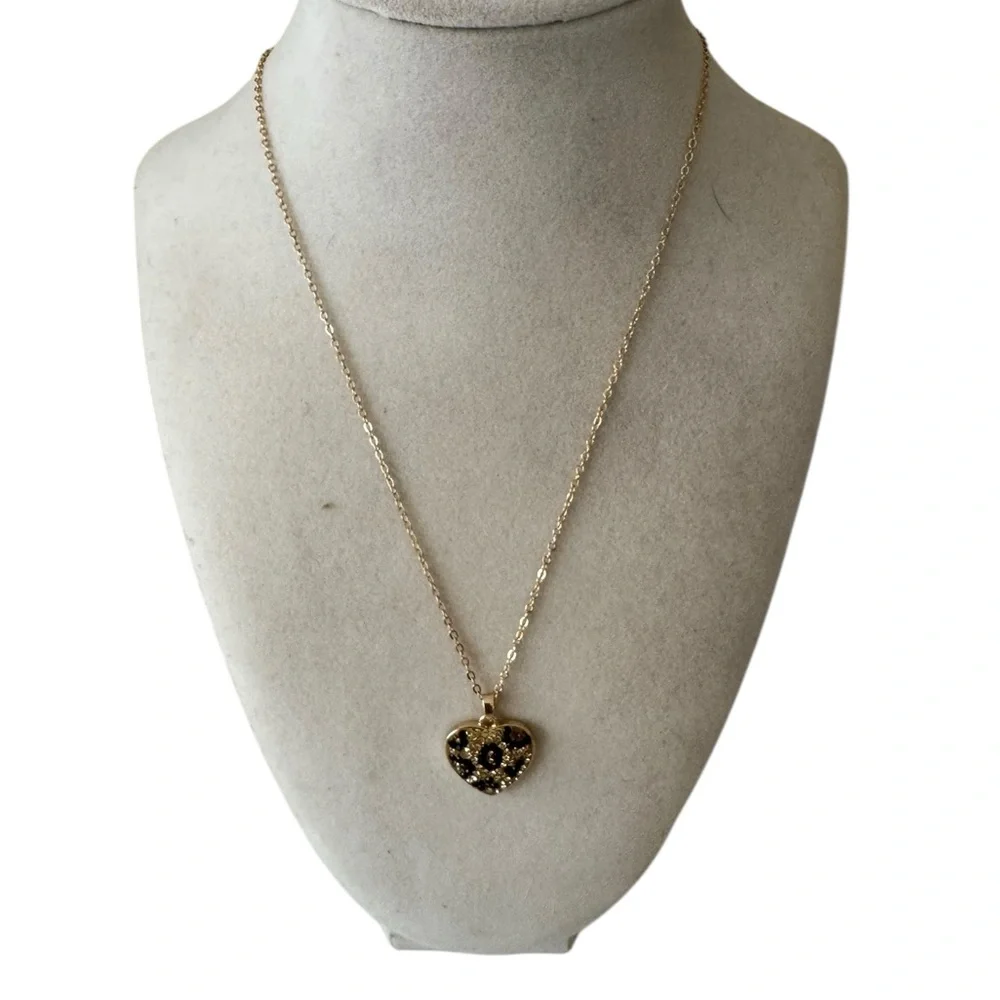 Gold Heart Pendant 18kt Gold Plated Necklace Animal Cheetah‎ Mob Wife